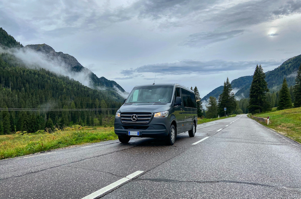 Servizio transfer in Val di Fassa con van 8 posti Mercedes