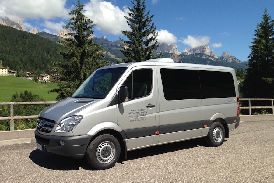 Foto Mercedes-Benz Sprinter di Desilvestro Taxi e Viaggi in Val di Fassa