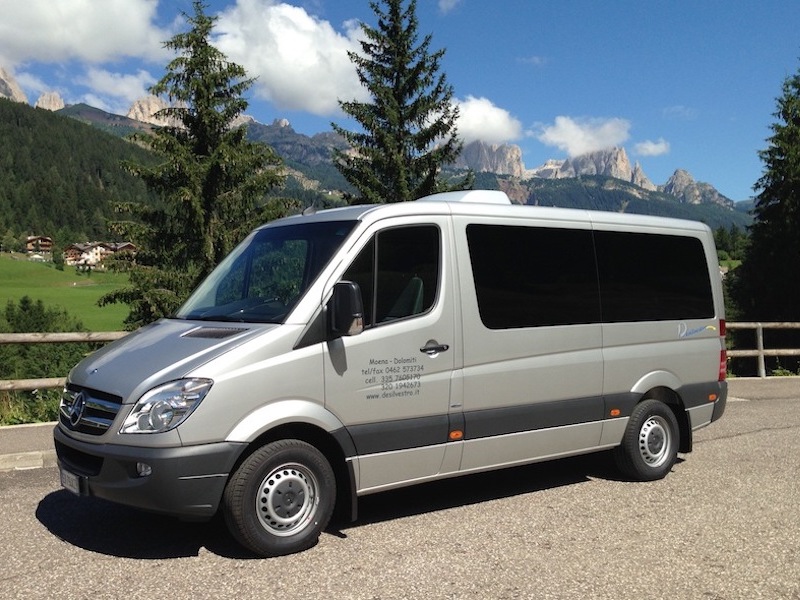 Foto Mercedes-Benz Sprinter di Desilvestro Taxi e Viaggi in Val di Fassa